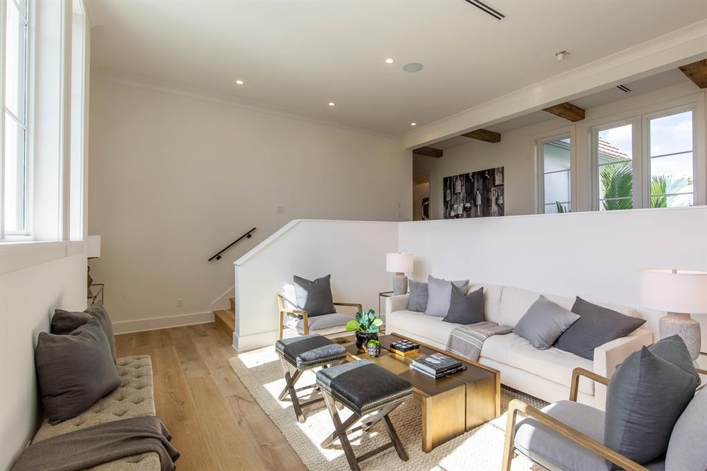 BLUE CYPRESS REPL AT PALM BEACH POLO & COUNTRY CLU - Residential