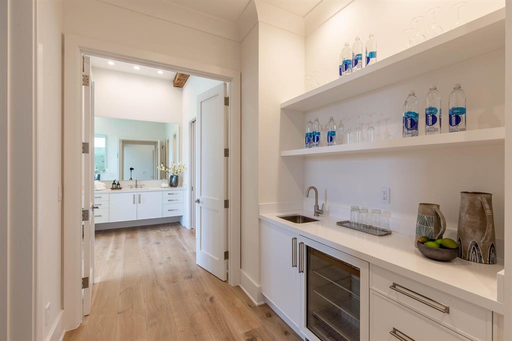 BLUE CYPRESS REPL AT PALM BEACH POLO & COUNTRY CLU - Residential