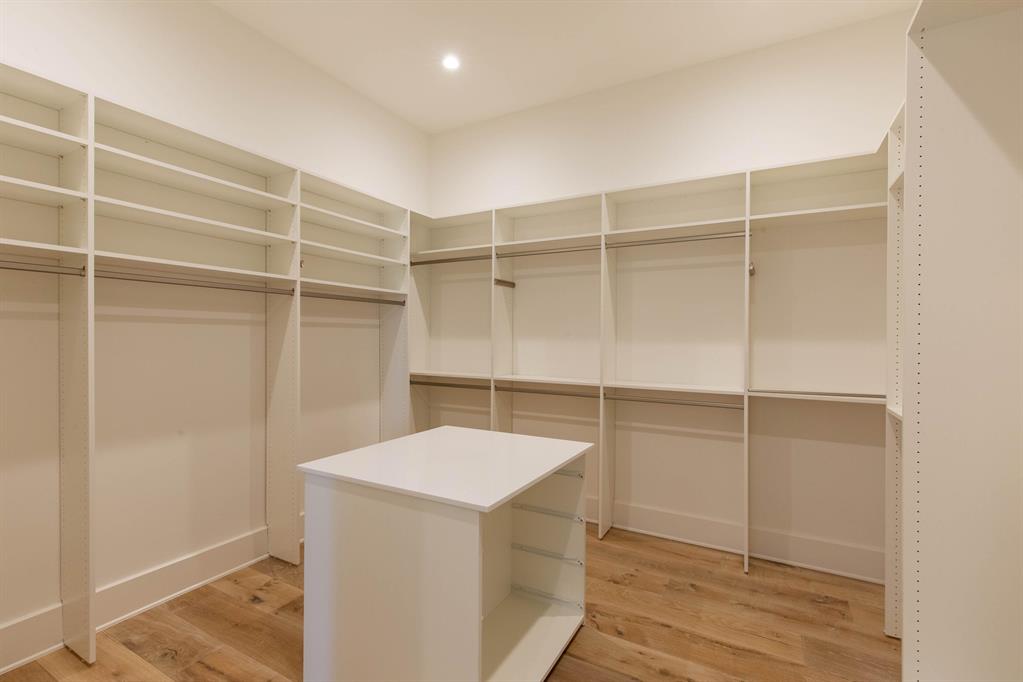 BLUE CYPRESS REPL AT PALM BEACH POLO & COUNTRY CLU - Residential