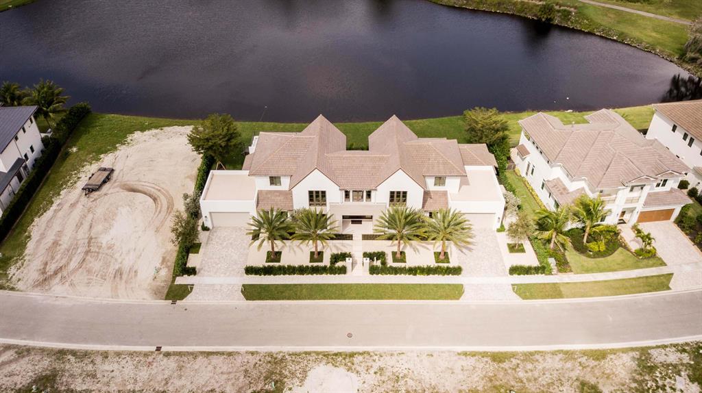 BLUE CYPRESS REPL AT PALM BEACH POLO & COUNTRY CLU - Residential