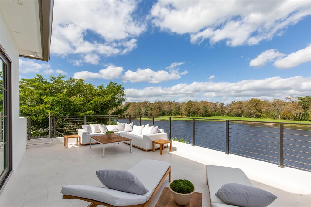 BLUE CYPRESS REPL AT PALM BEACH POLO & COUNTRY CLU - Residential