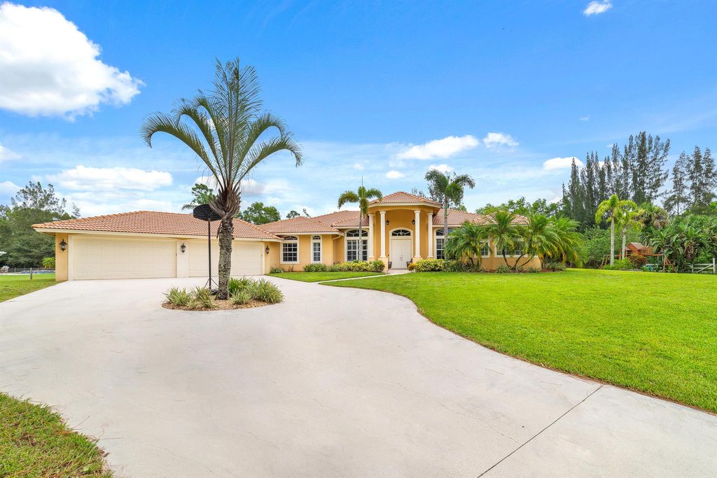 Photo of 18420 120th Trail N, Jupiter, FL 33478 (MLS # R10908541)