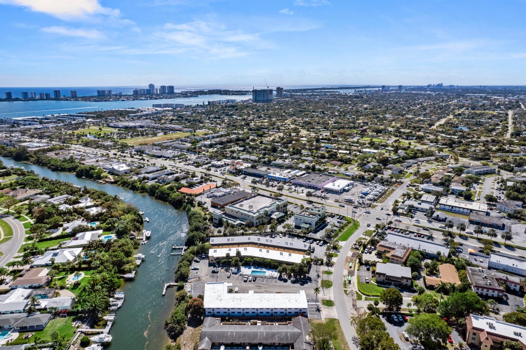 Photo of 312 Southwind Drive #105, North Palm Beach, FL 33408 (MLS # R10936837)
