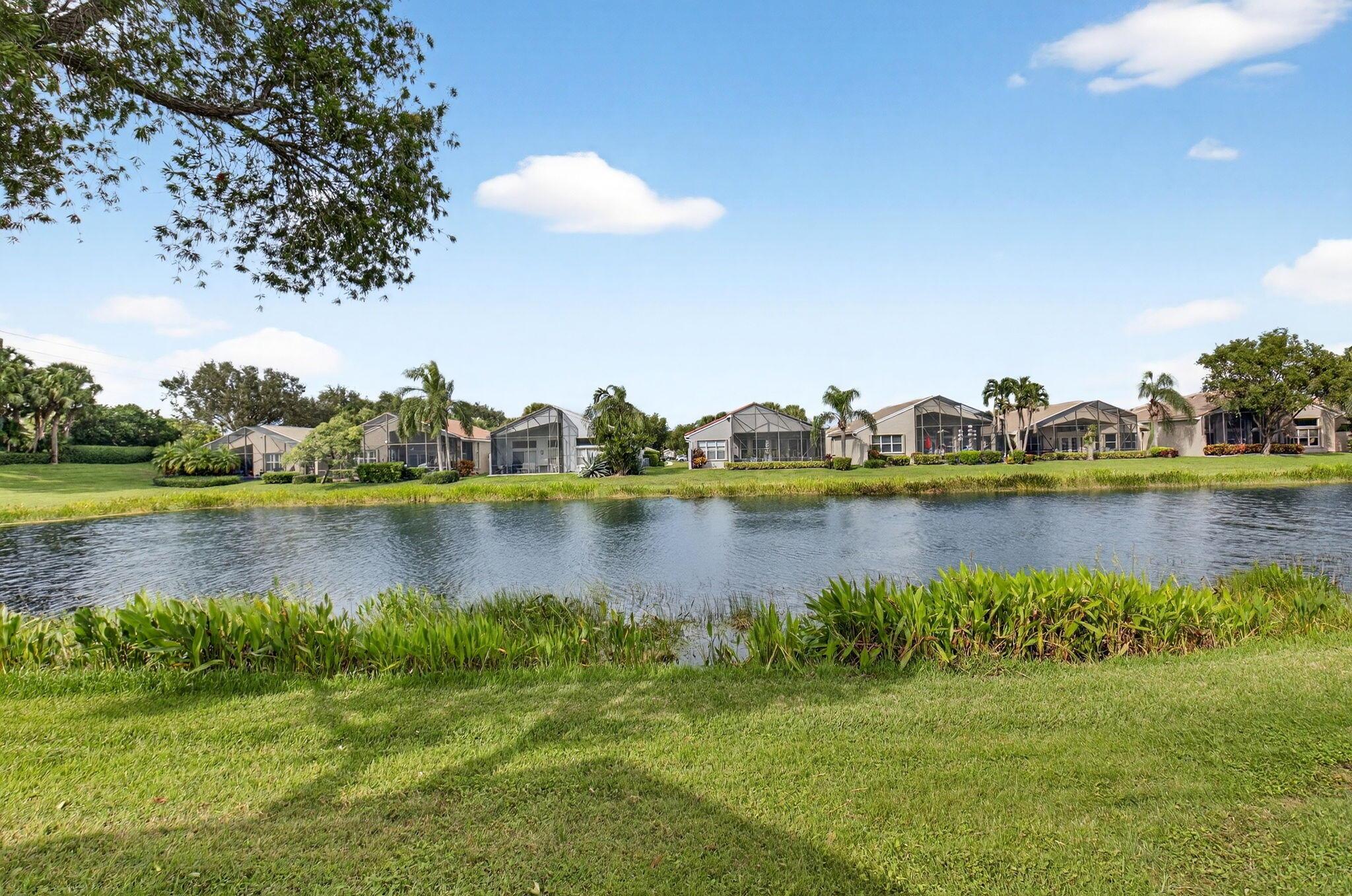 VALENCIA FALLS - Residential