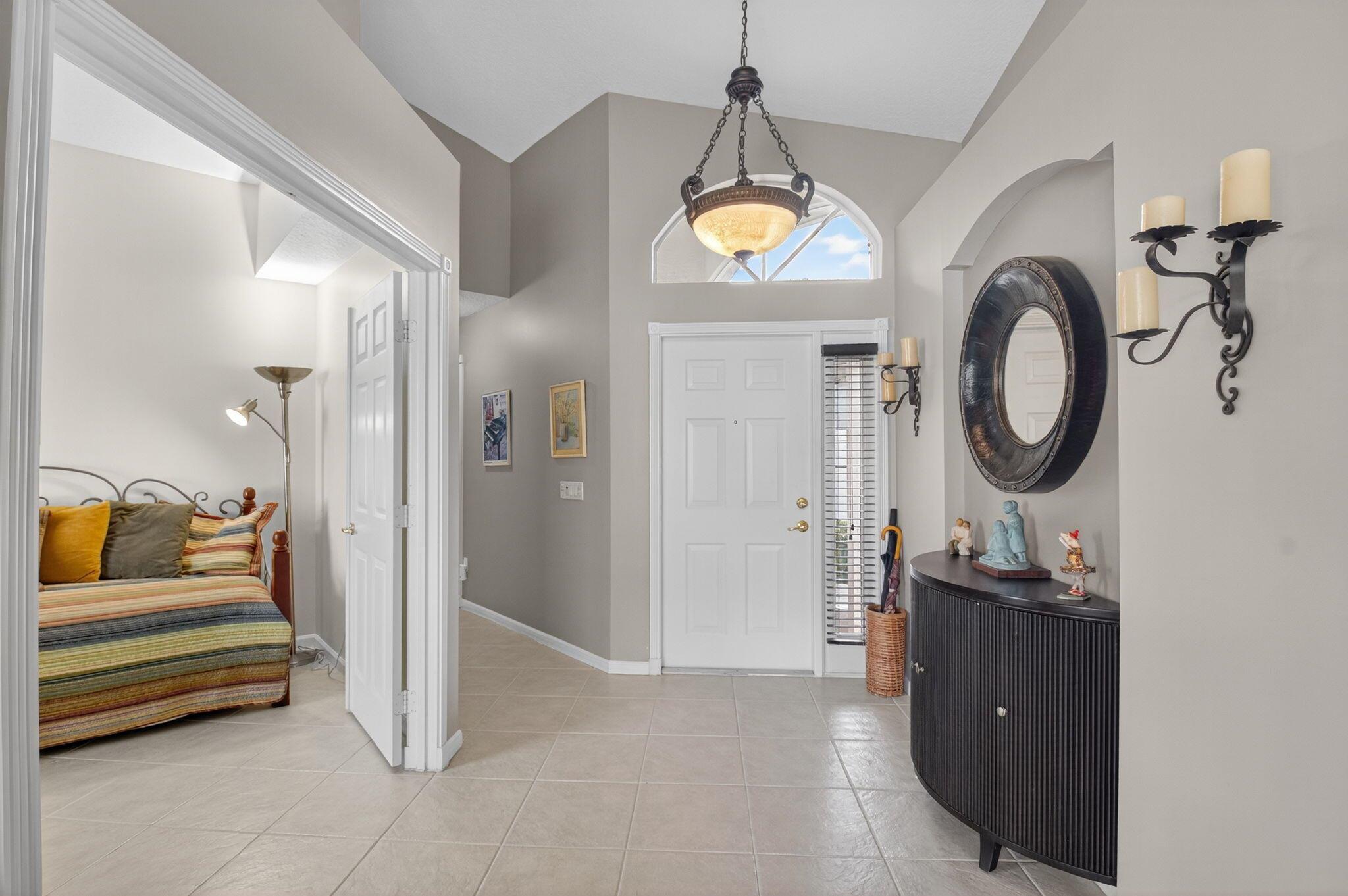 VALENCIA FALLS - Residential