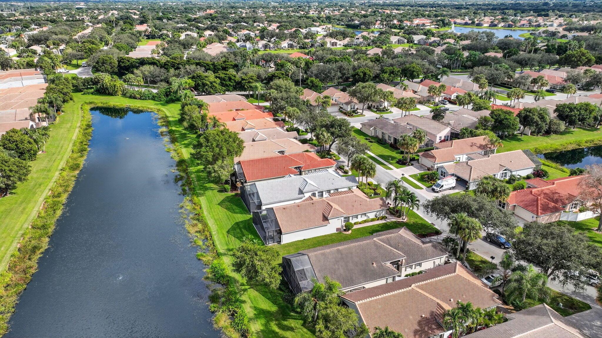 VALENCIA FALLS - Residential