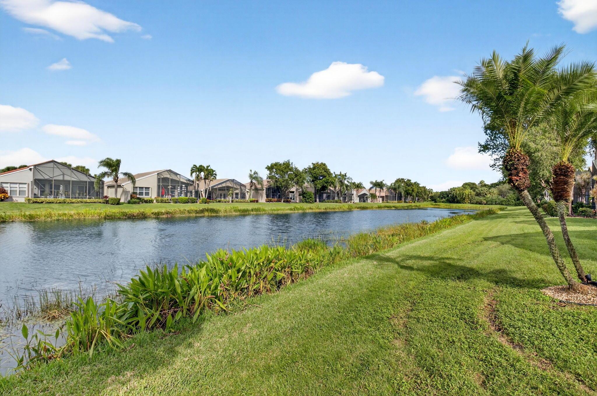 VALENCIA FALLS - Residential