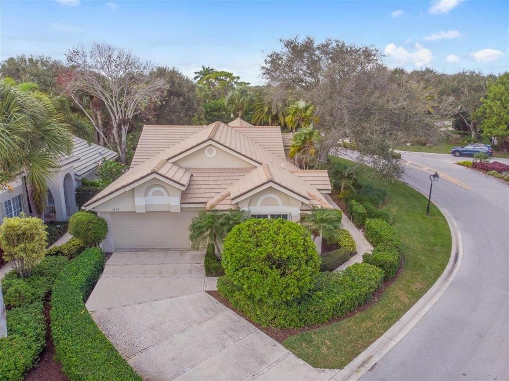 Photo of 3950 Shearwater Drive, Jupiter, FL 33477 (MLS # R10687849)