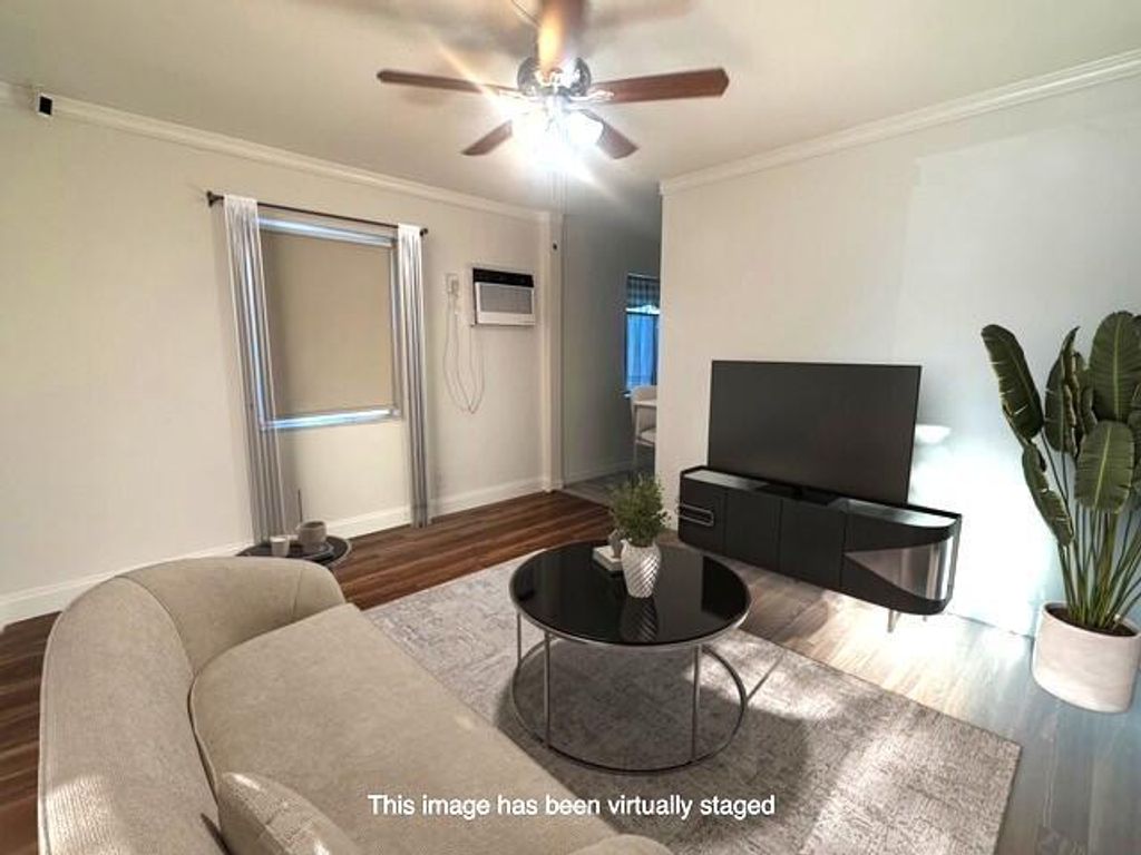 Photo of 424 NW 15th Avenue, Fort Lauderdale, FL 33311 (MLS # R11077022)