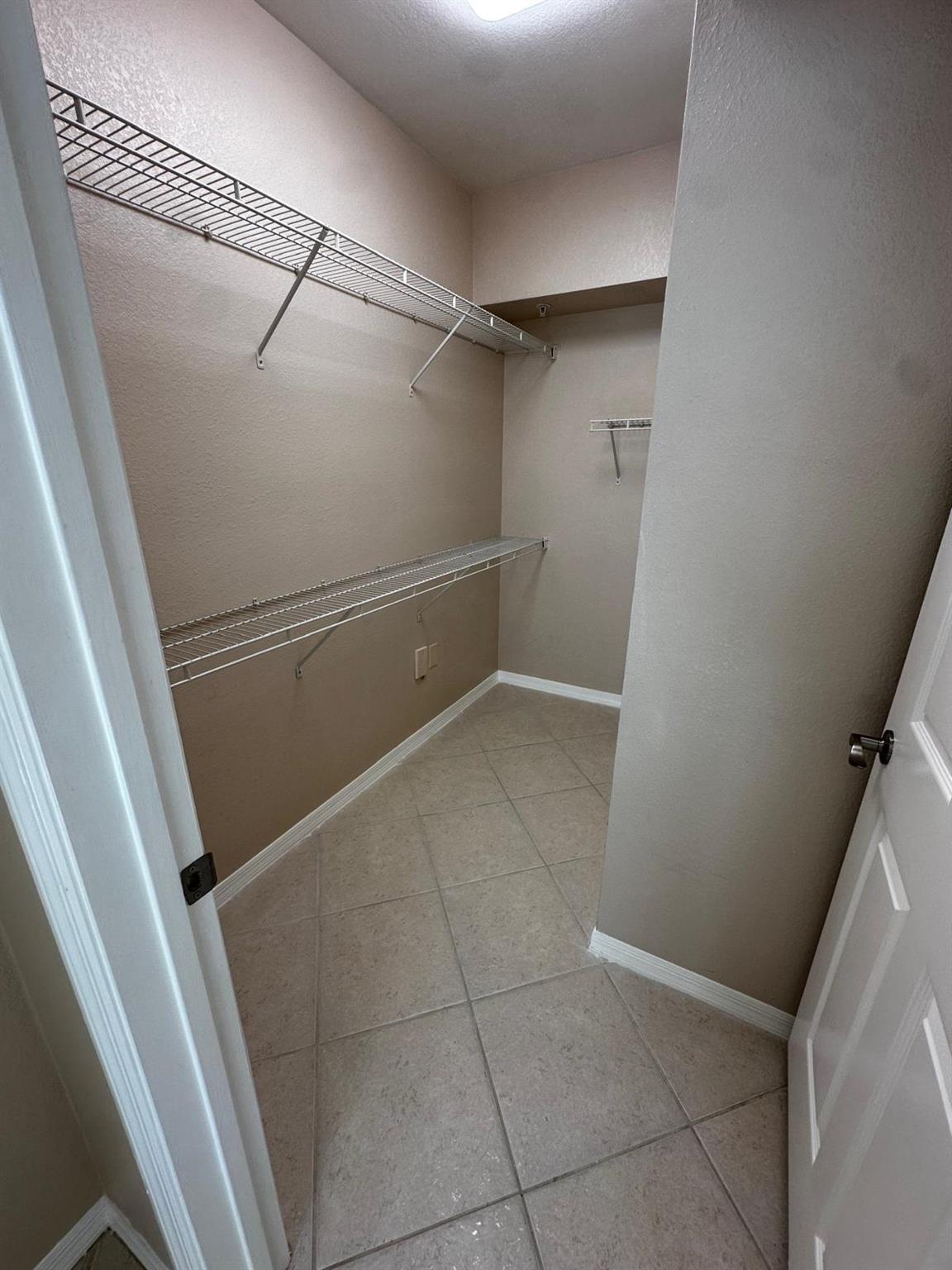 VILLAS AT EMERALD DUNES C - Residential Lease