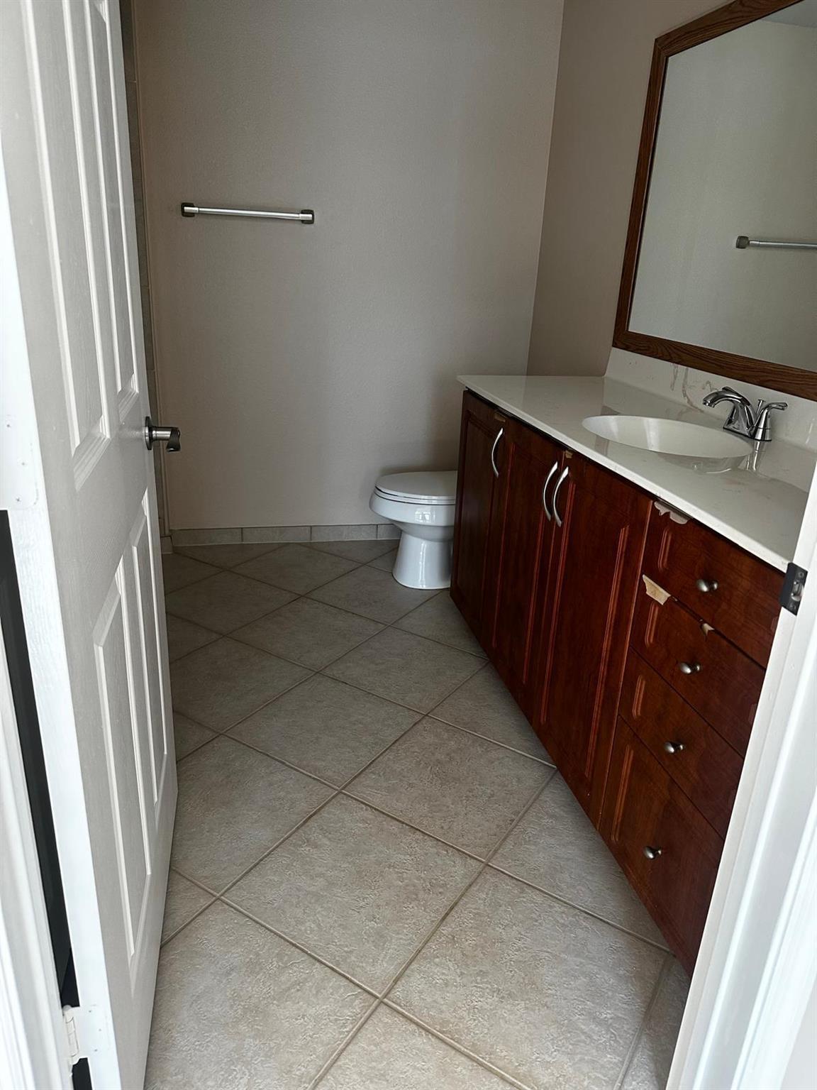 VILLAS AT EMERALD DUNES C - Residential Lease