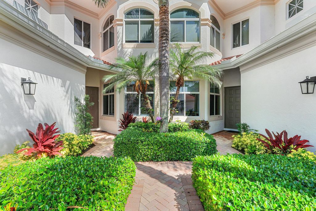 Photo of 101 Palm Bay CIR #A, Palm Beach Gardens, FL 33418 (MLS # B26030832)