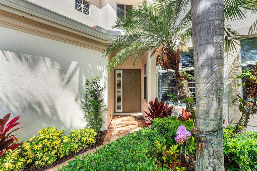 Photo of 101 Palm Bay CIR #A, Palm Beach Gardens, FL 33418 (MLS # B26030832)