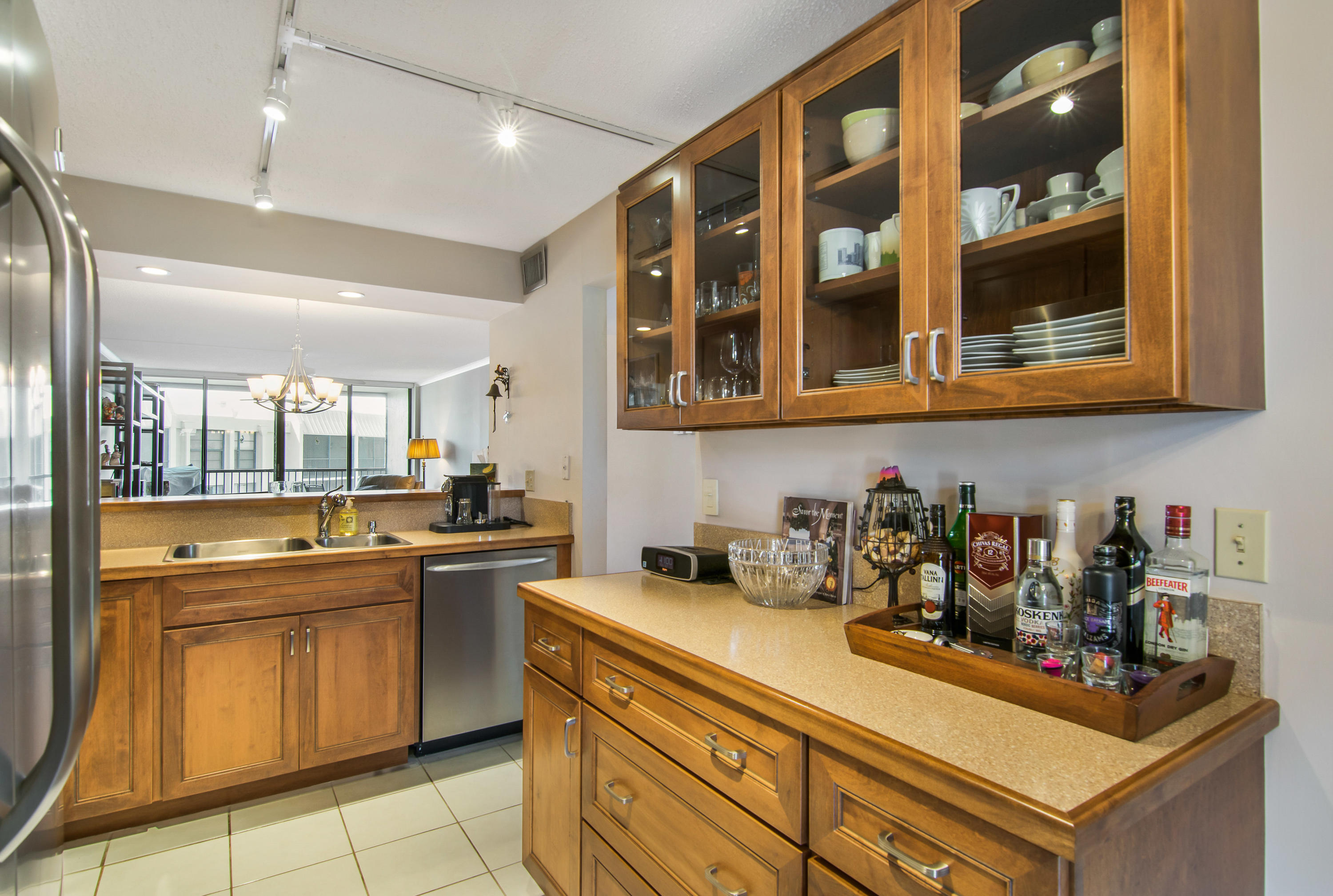 20 Royal Palm Way 602