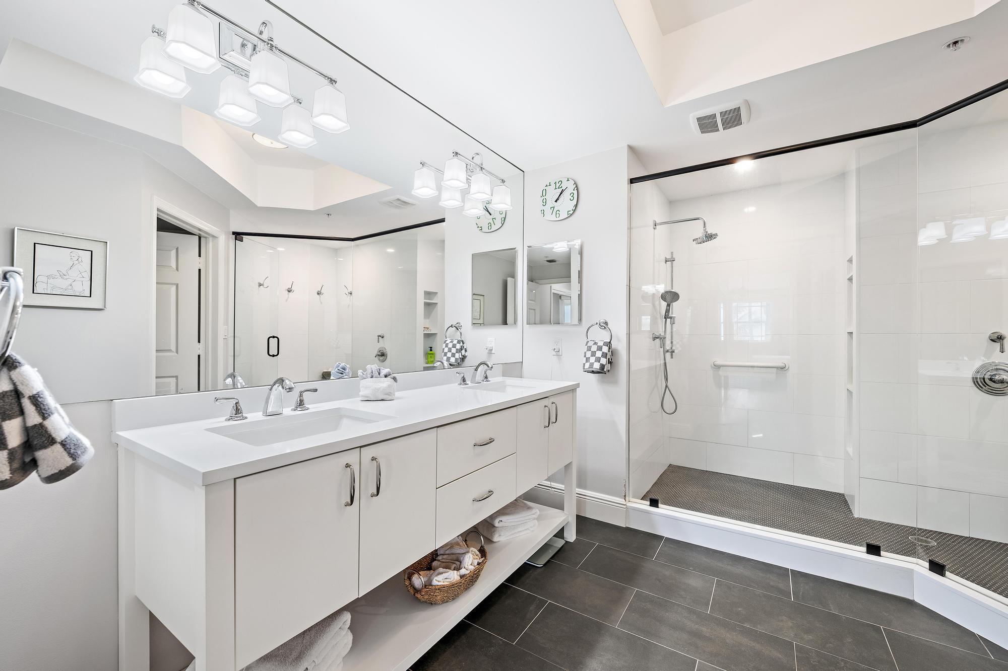 JUPITER OCEAN GRANDE 2 CONDO - Residential