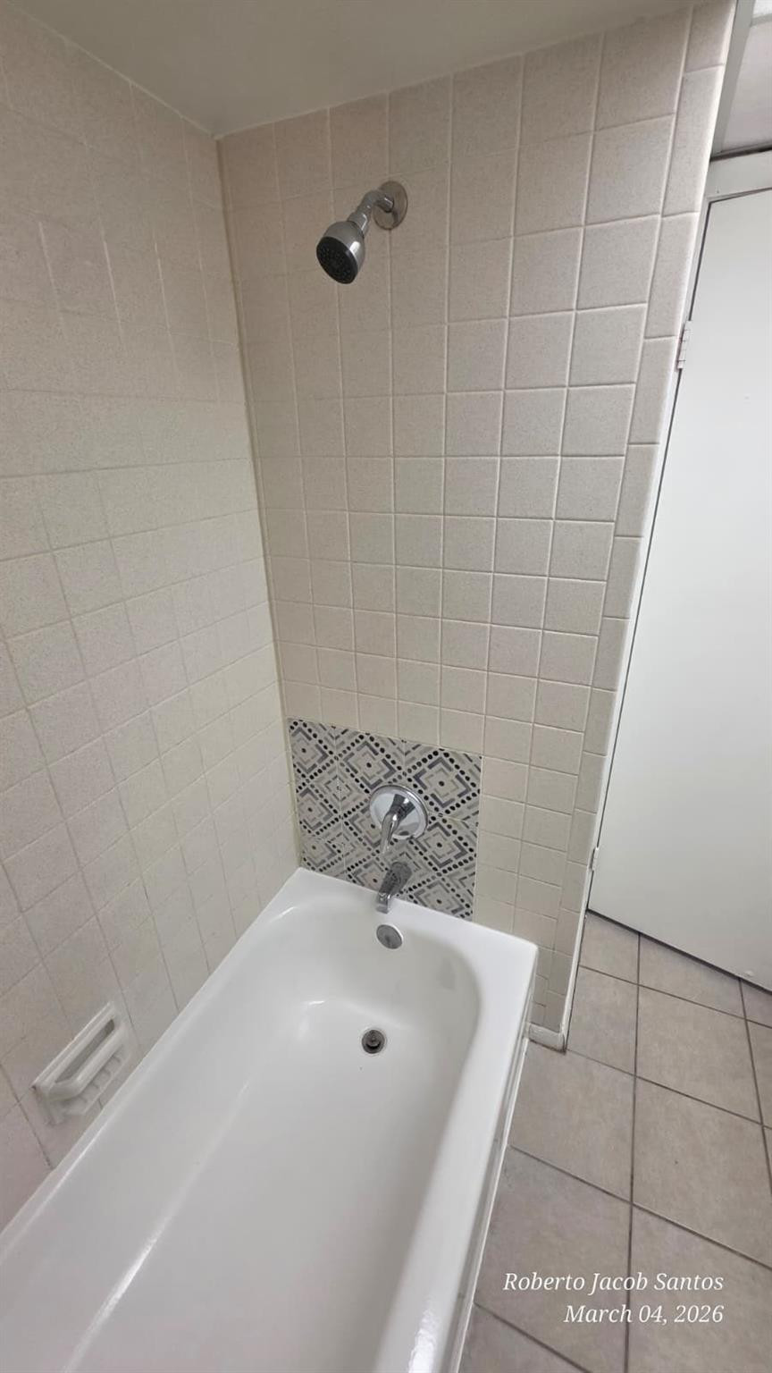 Isle Sandalfoot Condo 01- - Residential Lease