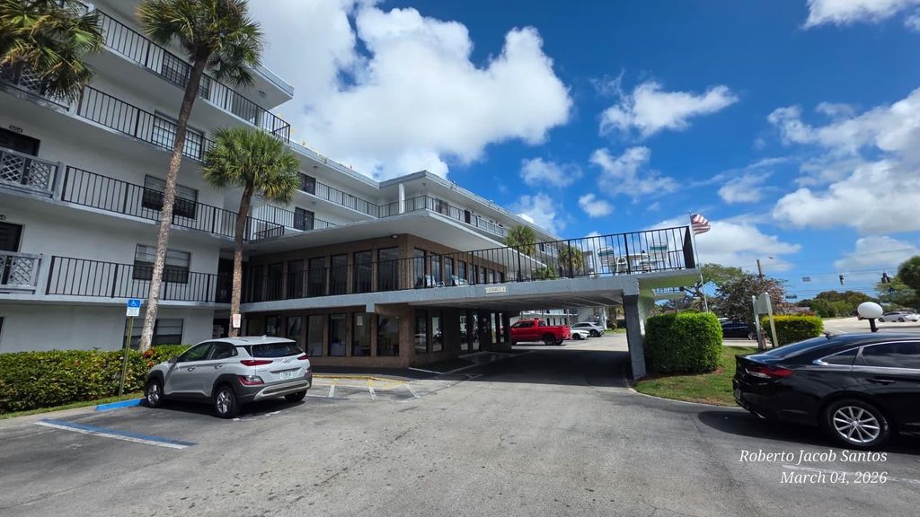 Photo of 9235 SW 8th Street #510, Boca Raton, FL 33428 (MLS # F10556199)