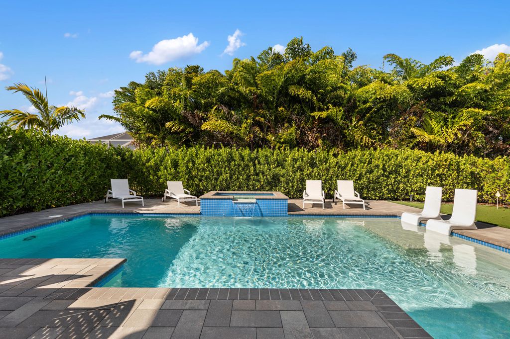 Photo of 9831 Great Barrier Trail, Boynton Beach, FL 33473 (MLS # B26003583)