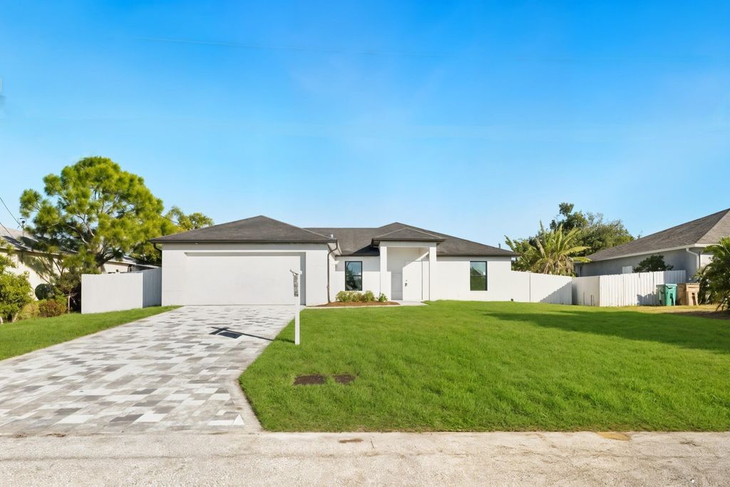 Photo of 1213 NW 22nd Place, Cape Coral, FL 33993 (MLS # R11149470)