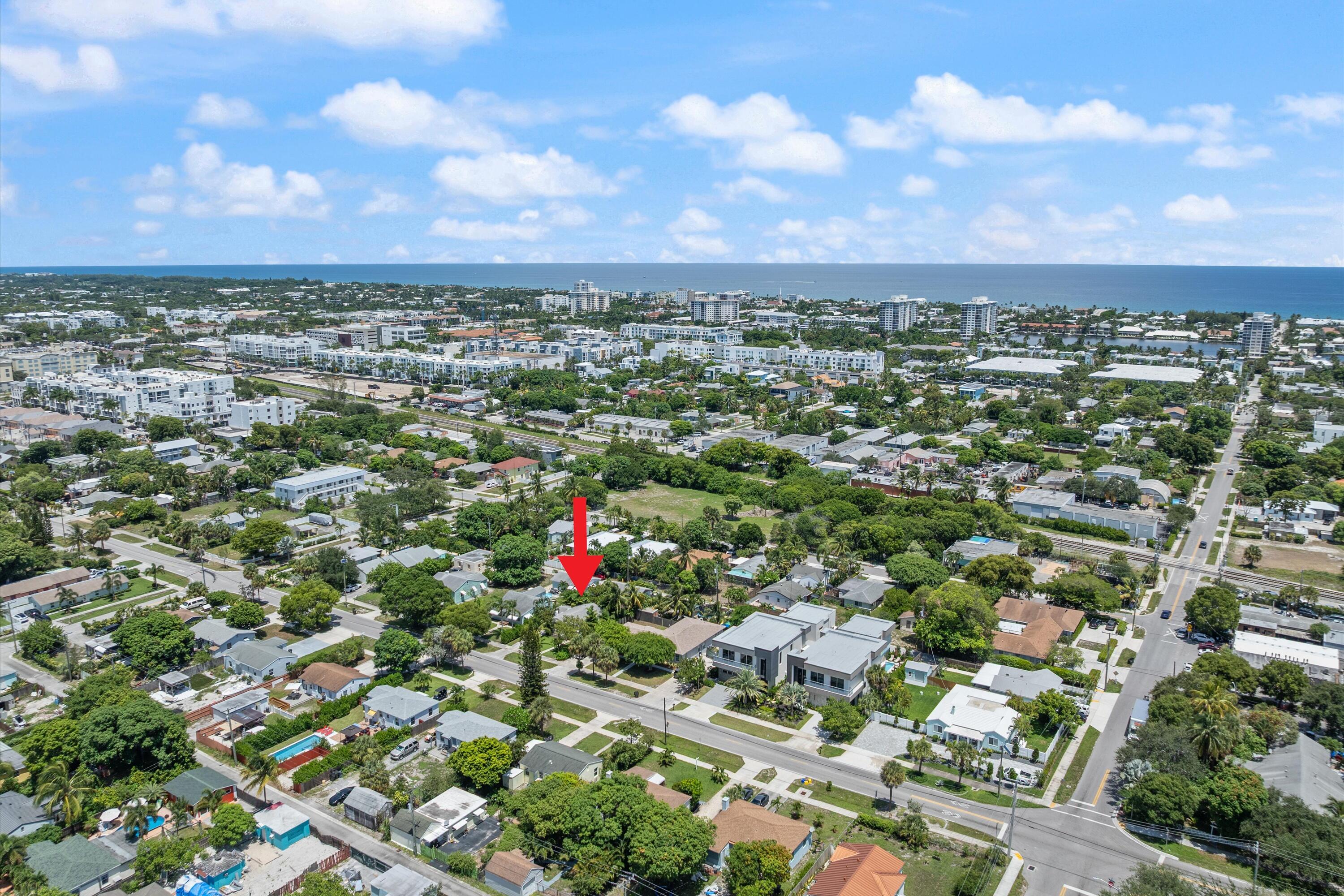 321 S Swinton Avenue