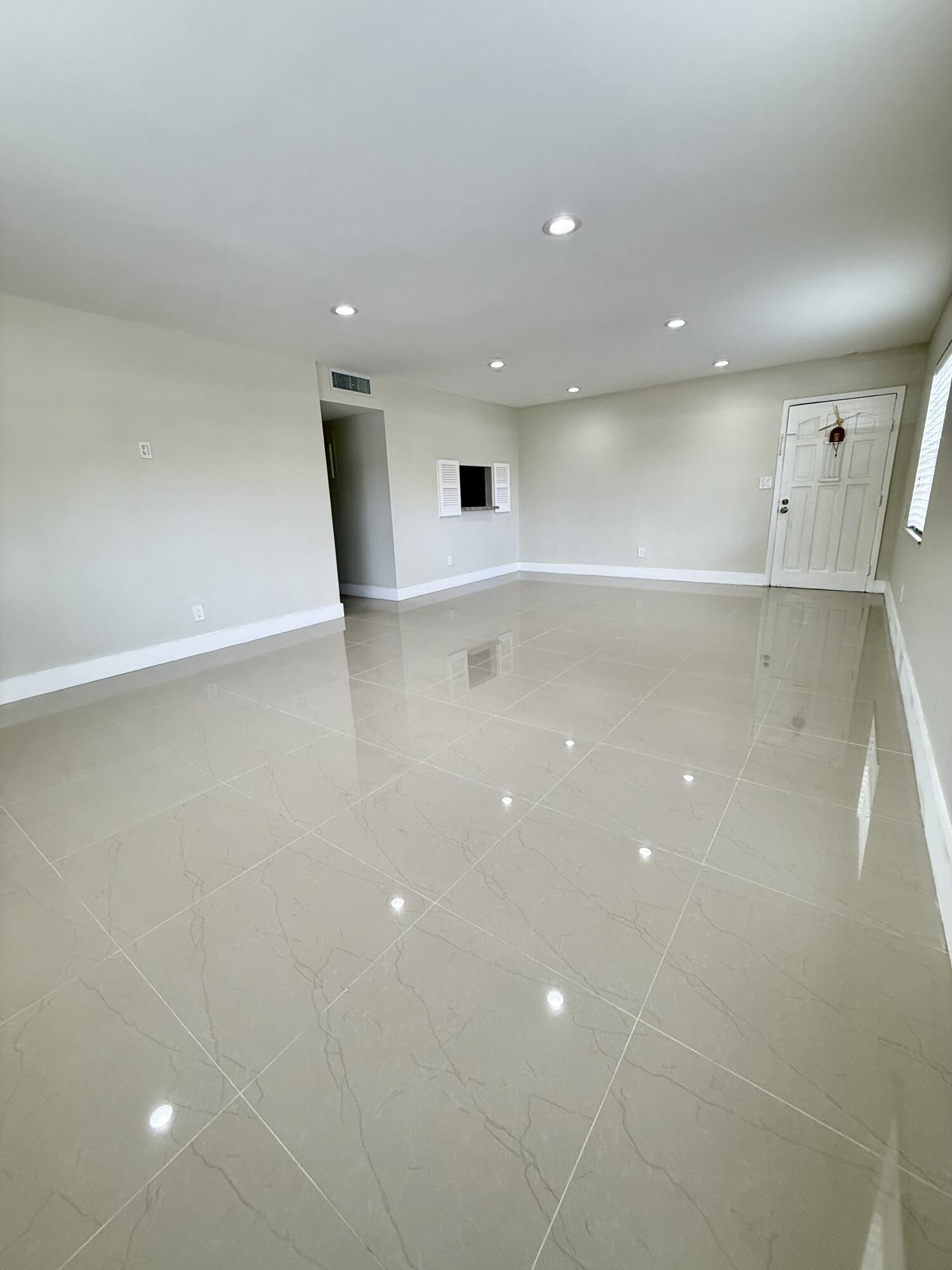 VILLA MARIE CONDO - Residential