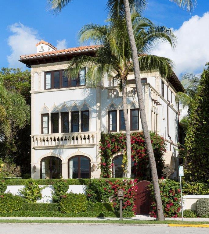 One of a kind Worth Avenue 3 story lakefront Venetian style single family home. 1 of only 5 single family homes on Worth Avenue. Designed with 4 bedrooms, 5 baths, 2 half baths, separate guest house, pool & 2 car garage. This property enjoys very close proximity to: Worth Avenue's premium dining & luxury brand shopping, easy beach access & bike trail access. In addition, luxury yacht dockage is located less than 1/2 a clock away.