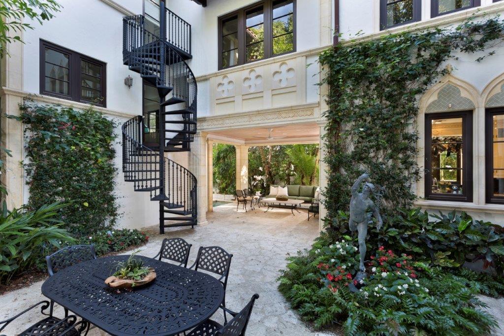 ROYAL PARK ADD TO P B IN - Residential