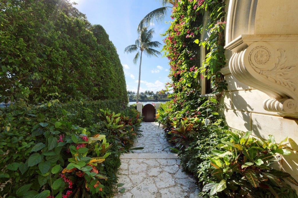 ROYAL PARK ADD TO P B IN - Residential