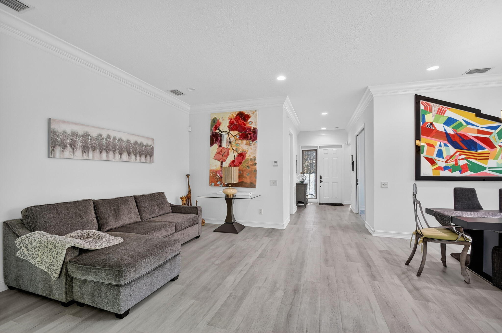 VALENCIA POINTE 3 - Residential