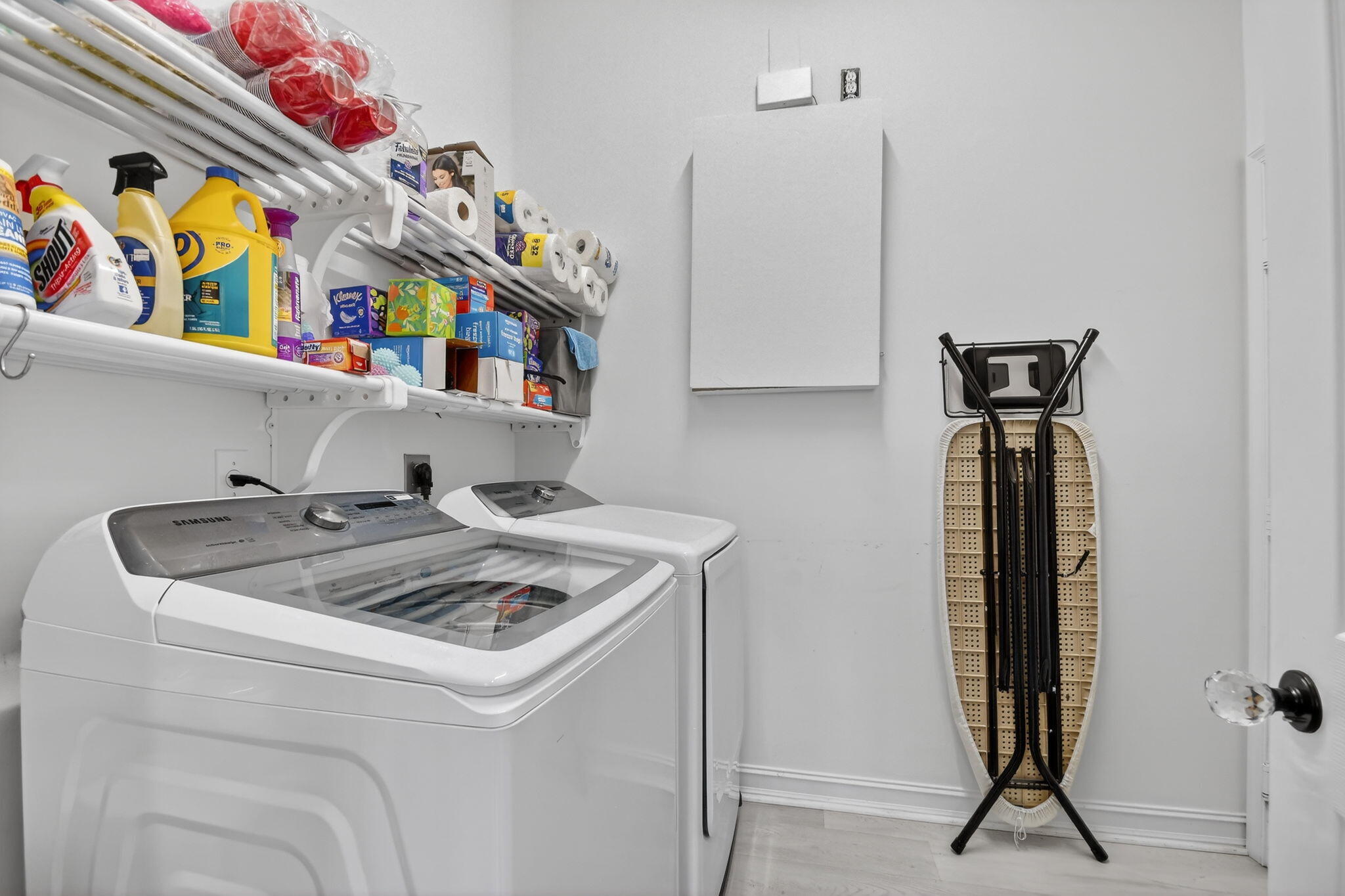 VALENCIA POINTE 3 - Residential