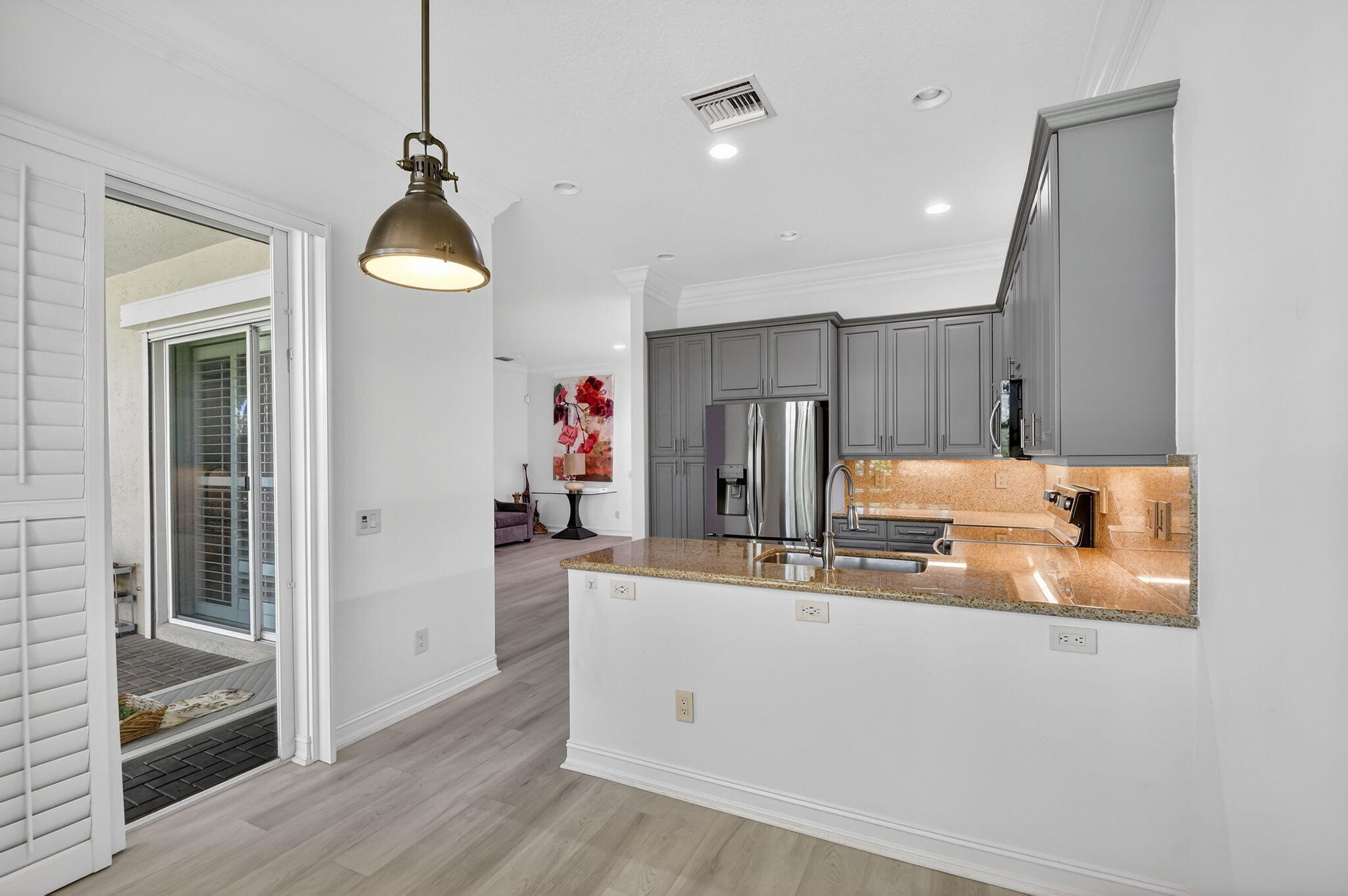 VALENCIA POINTE 3 - Residential