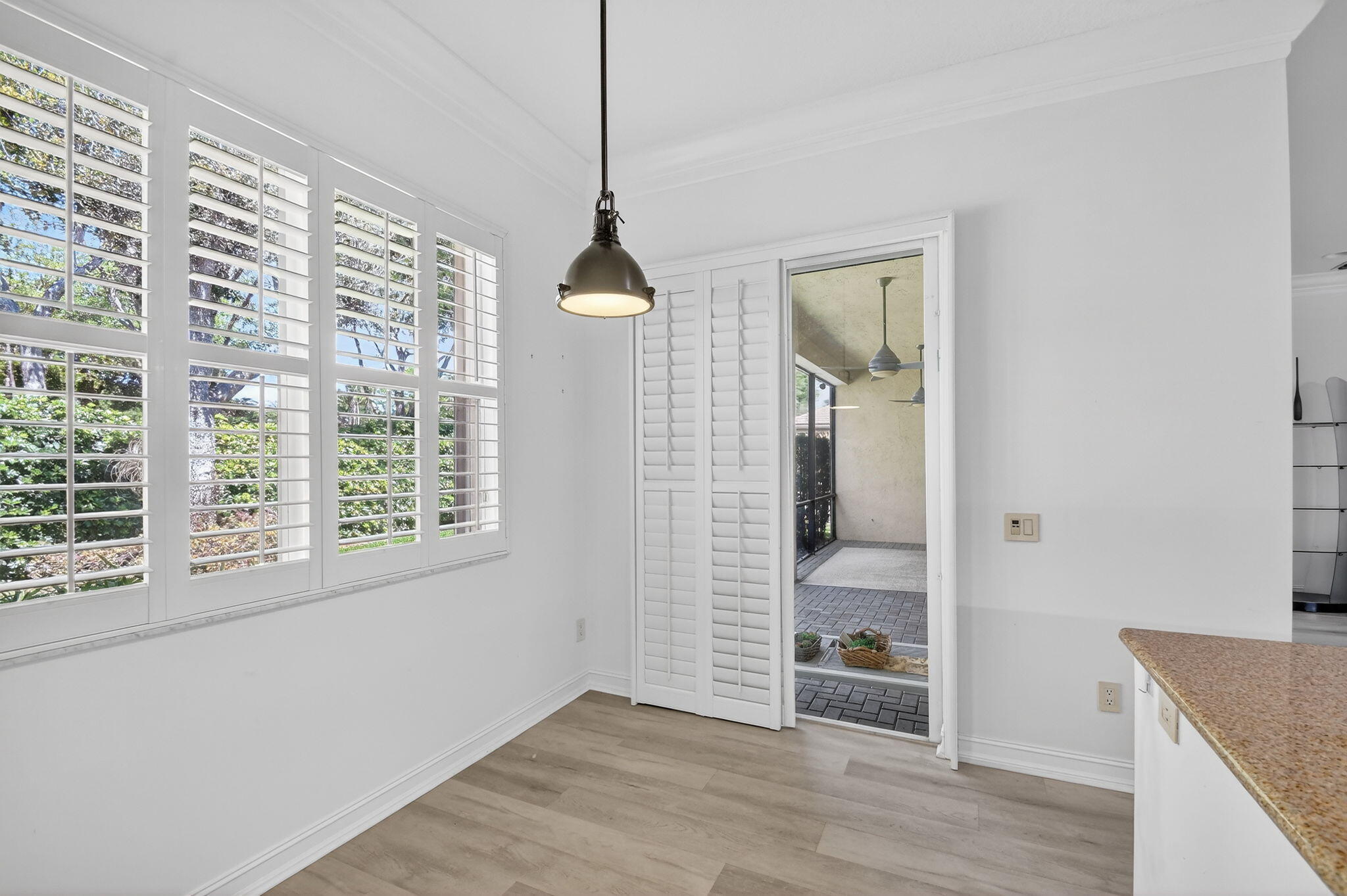 VALENCIA POINTE 3 - Residential