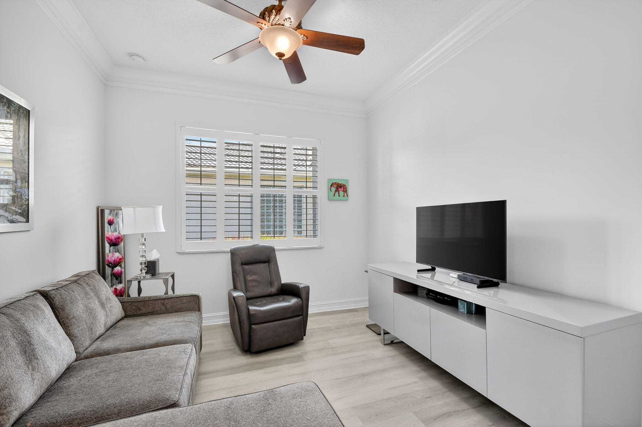 VALENCIA POINTE 3 - Residential