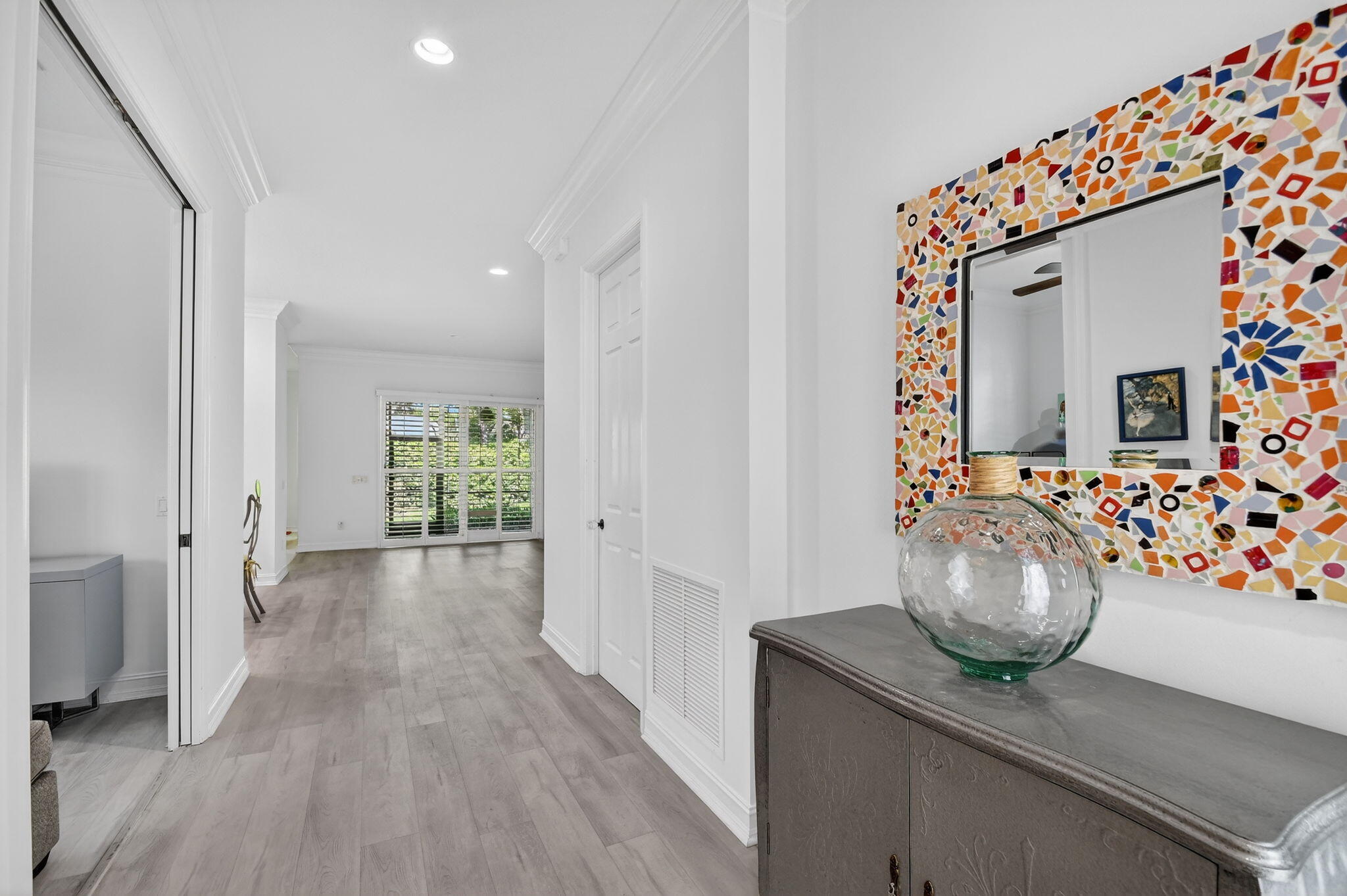 VALENCIA POINTE 3 - Residential