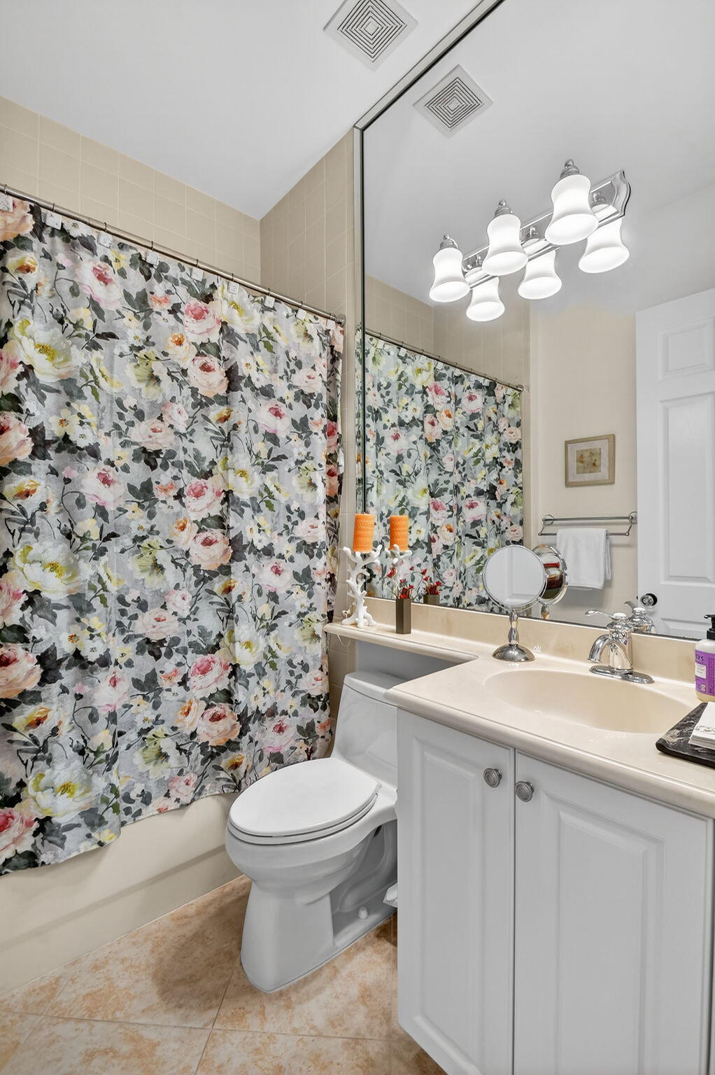 VALENCIA POINTE 3 - Residential