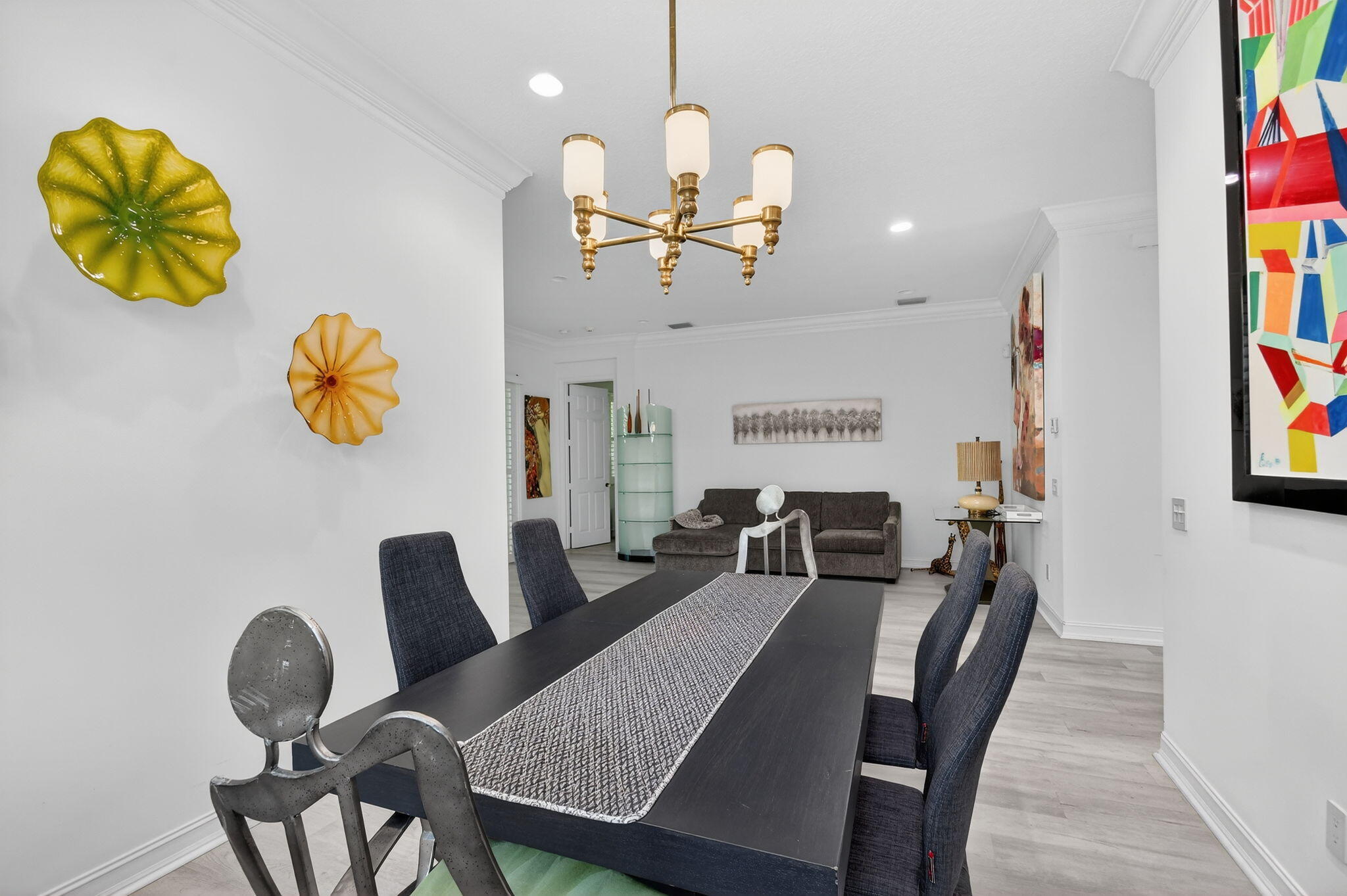 VALENCIA POINTE 3 - Residential