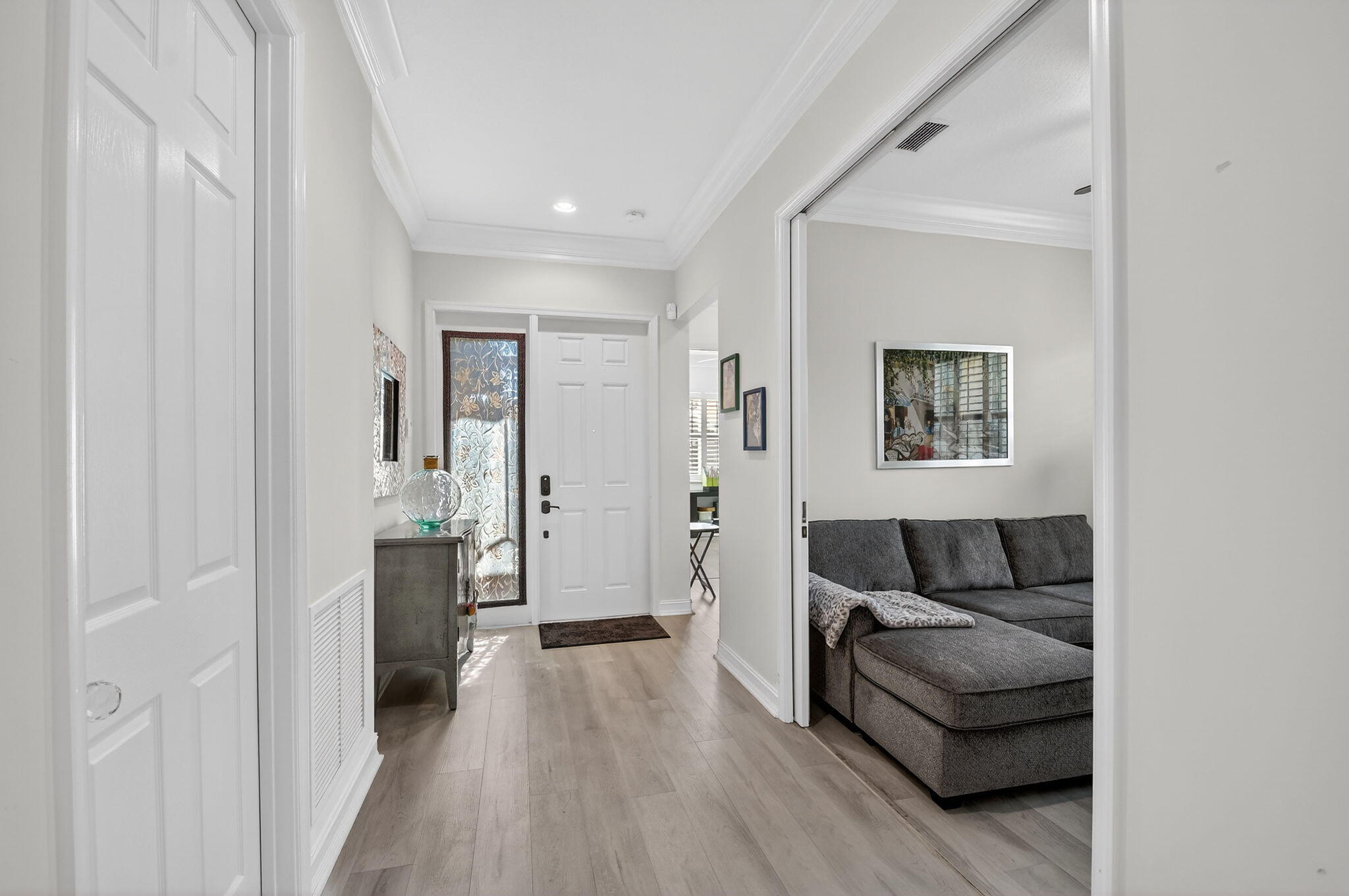 VALENCIA POINTE 3 - Residential