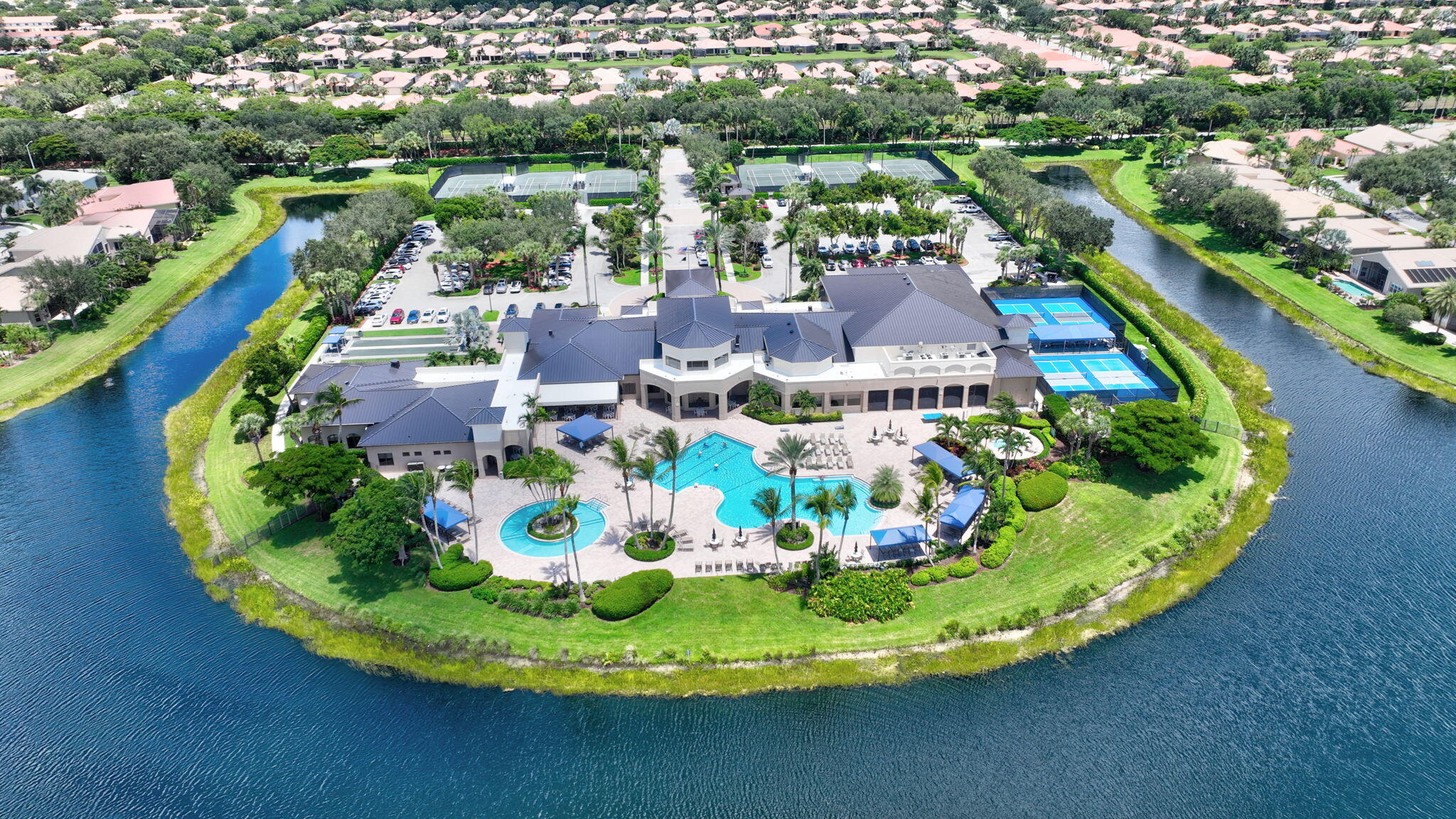 VALENCIA POINTE 3 - Residential