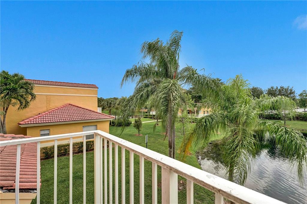 SORRENTO LAKES AT SUNRISE - Residential