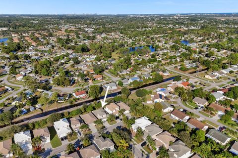 A home in Lake Worth