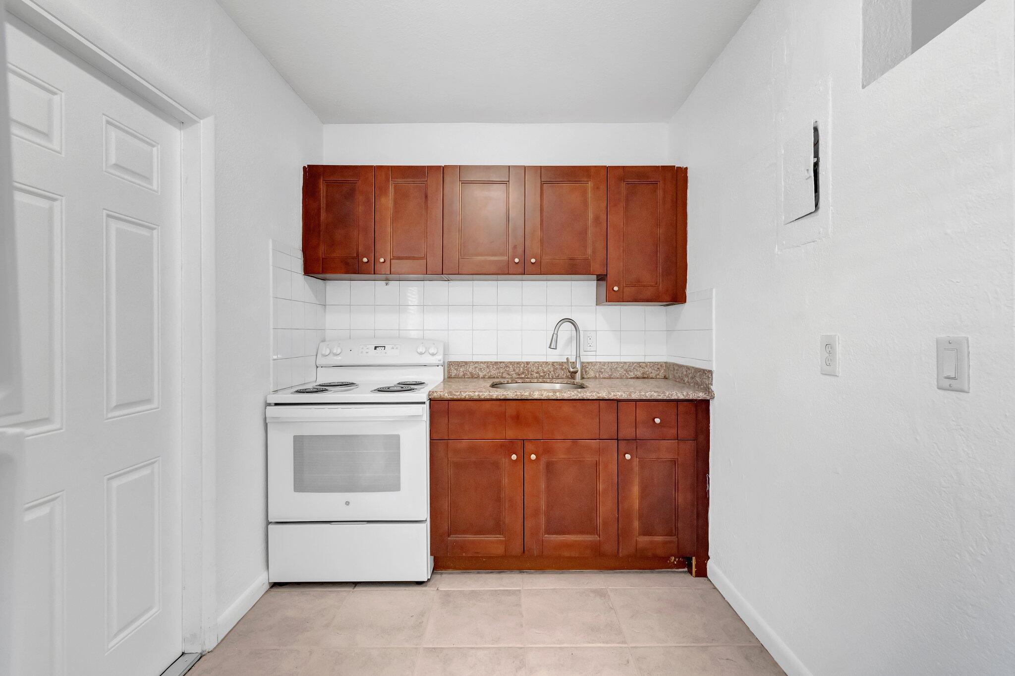 OSCEOLA PARK - Residential Lease