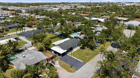 Tiny photo for 4441 NE 15th Avenue, Oakland Park, FL 33334 (MLS # B26019281)