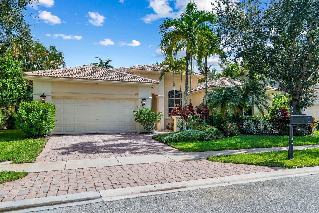 Photo of 163 Sedona Way, Palm Beach Gardens, FL 33418 (MLS # R10907319)