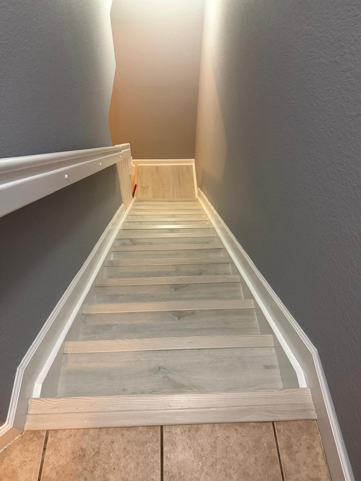 SHOMA TOWNHOMES AT ROYAL - Residential Lease