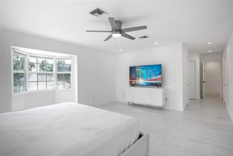 Tiny photo for 1940 Harbourview Drive, Fort Lauderdale, FL 33316 (MLS # B26042784)
