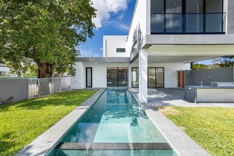 1914 SW 22nd Ter Miami FL 33145