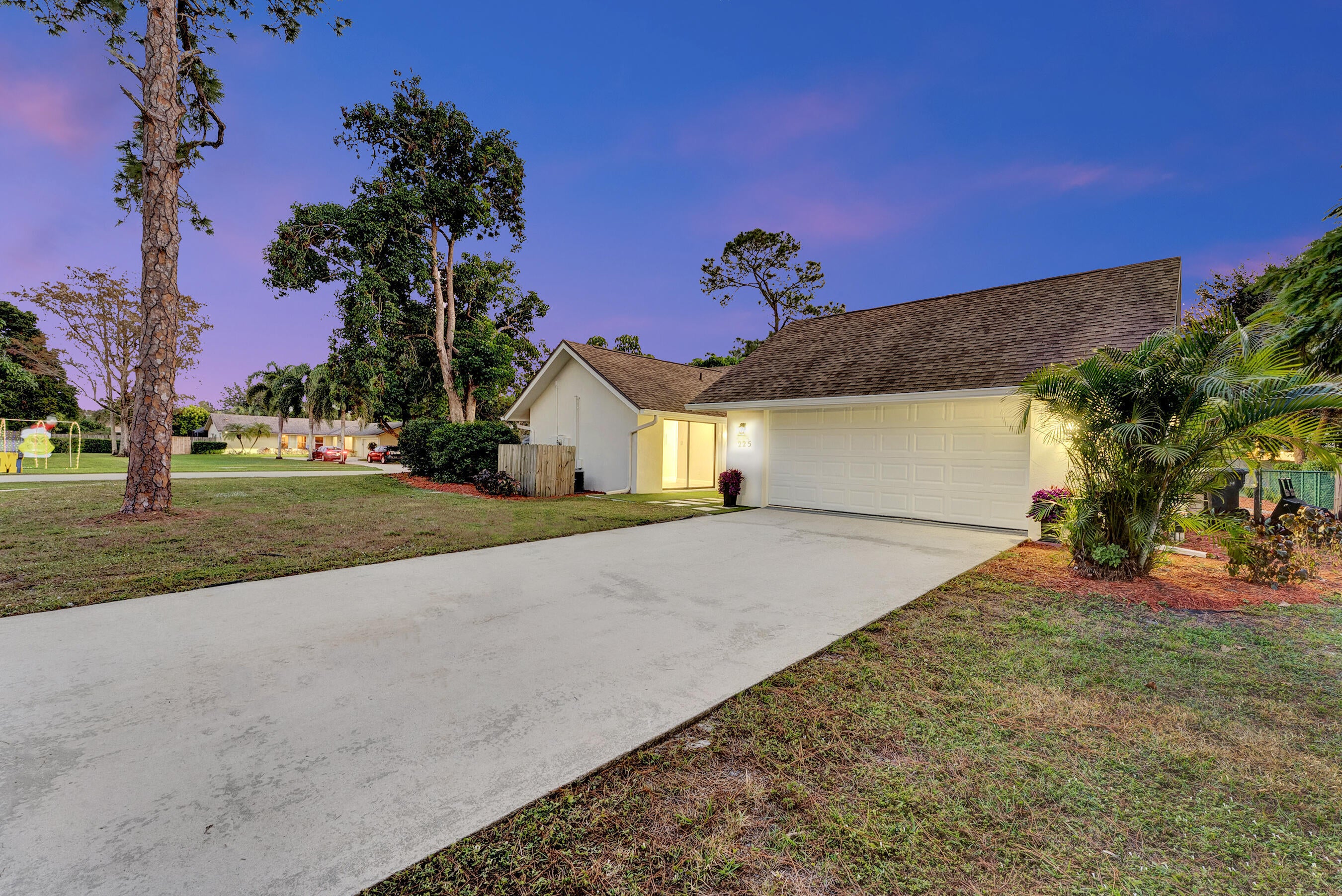 225 Sulky Way