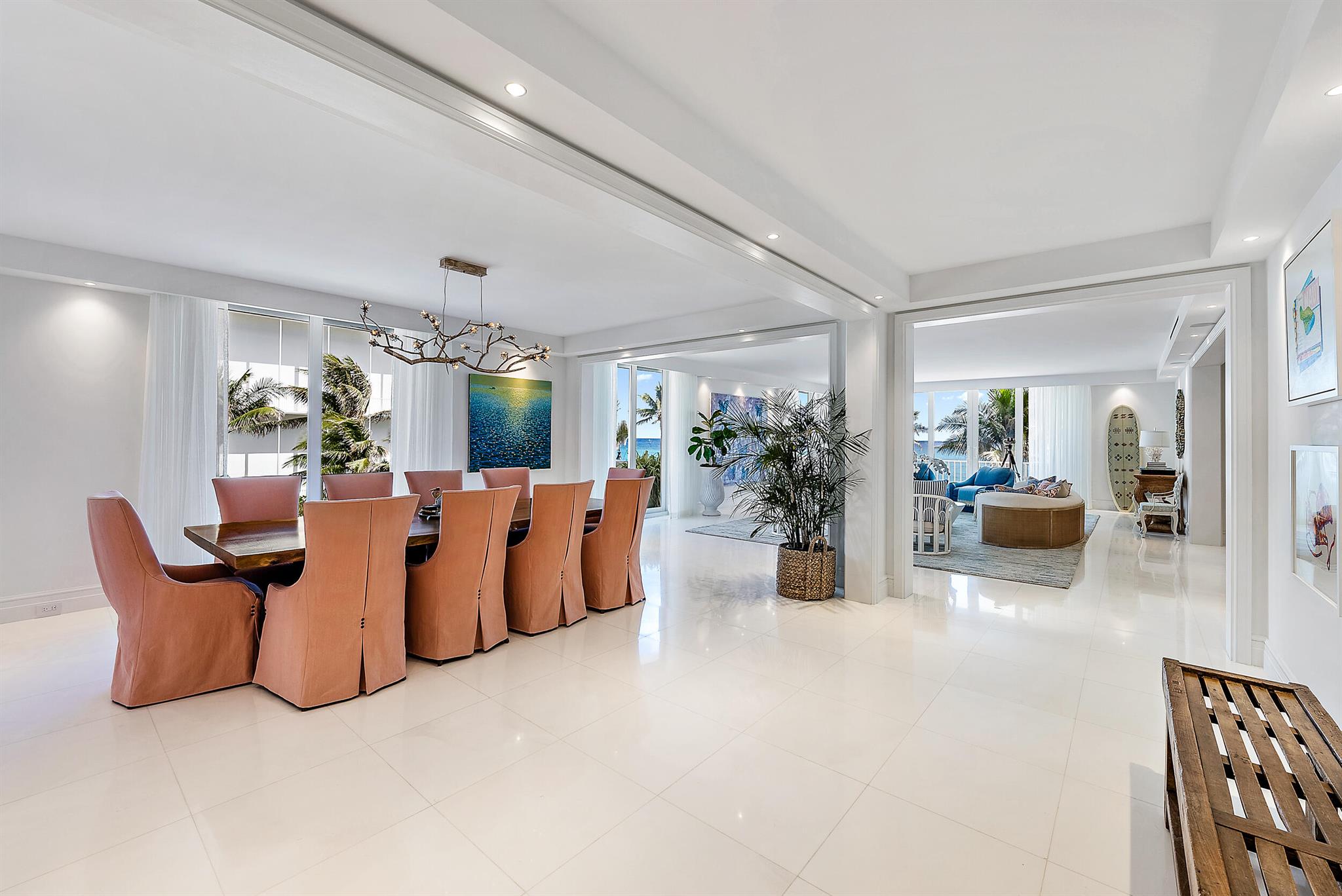 KIRKLAND HOUSE COND - Residential