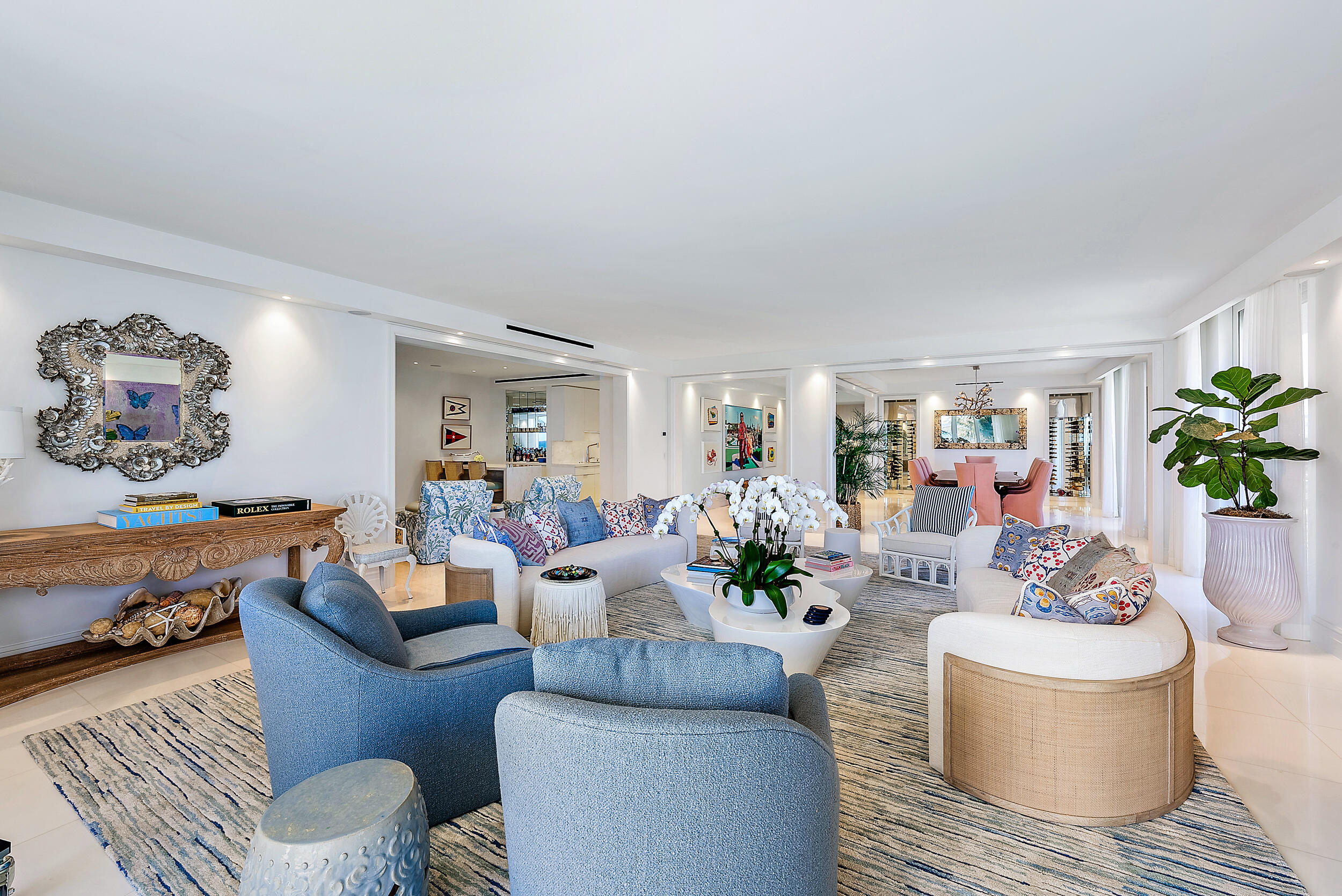 KIRKLAND HOUSE COND - Residential