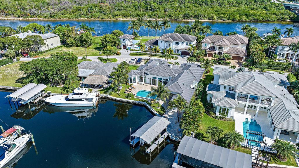 Photo of 14061 Paradise Point Road, Palm Beach Gardens, FL 33410 (MLS # R10935014)